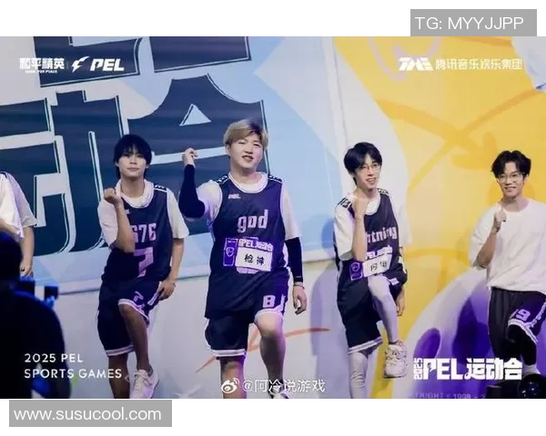 凌晨四点激情开团PEL赛事精彩瞬间回顾与战术解析 凌晨四点激情开团PEL赛事精彩瞬间回顾与战术解析